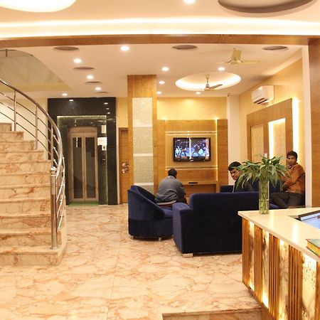 Paharganj Hotel Golden Oasis - A Well Hygiene Property מראה חיצוני תמונה
