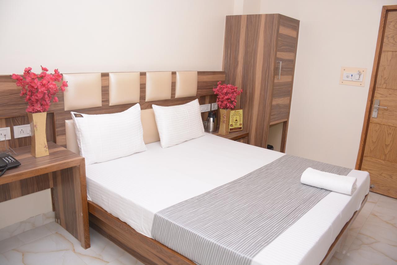 Paharganj Hotel Golden Oasis - A Well Hygiene Property מראה חיצוני תמונה