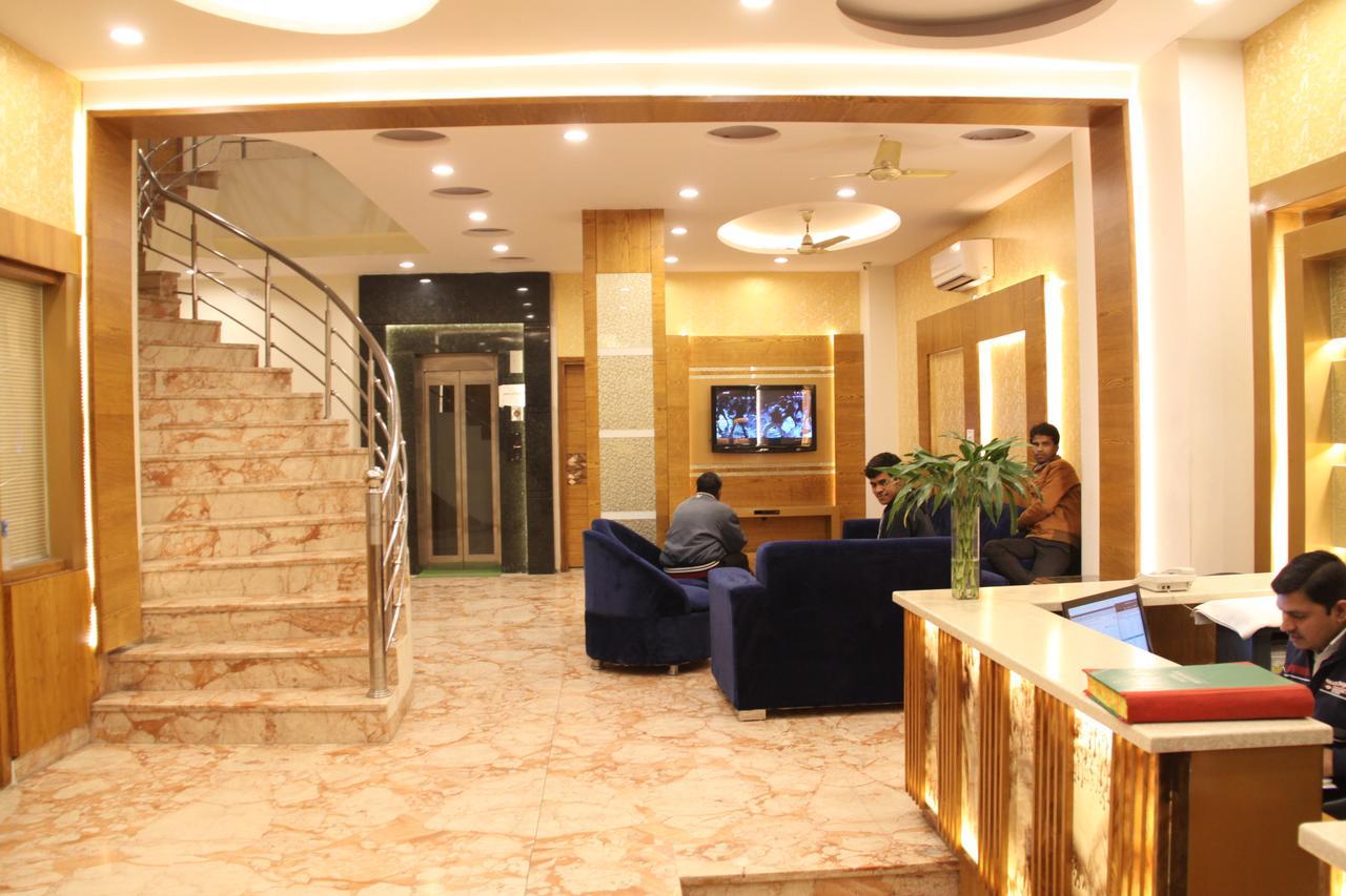 Paharganj Hotel Golden Oasis - A Well Hygiene Property מראה חיצוני תמונה